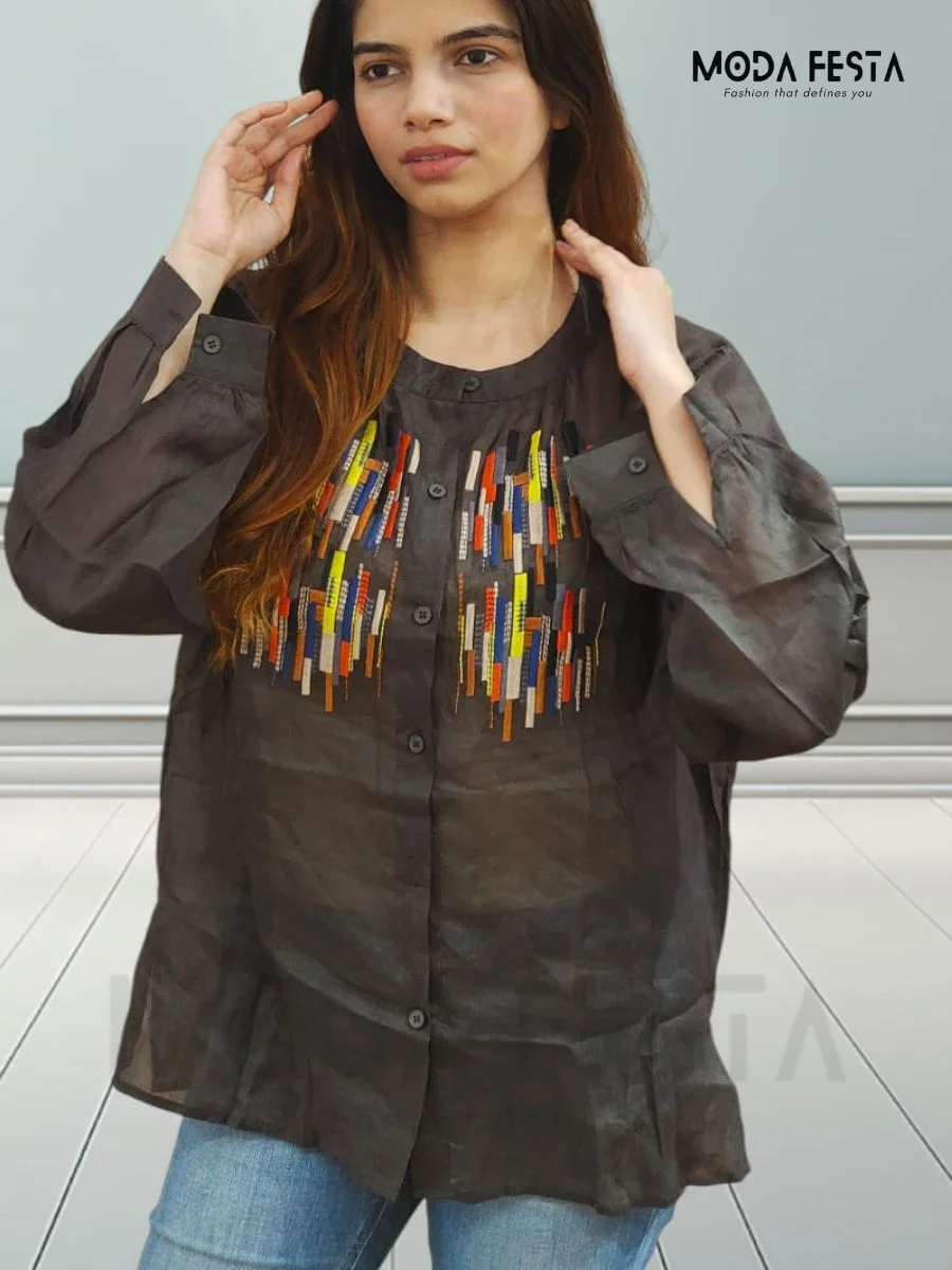 ModaFesta -embroidered-linen-top-grey-mid-lenght