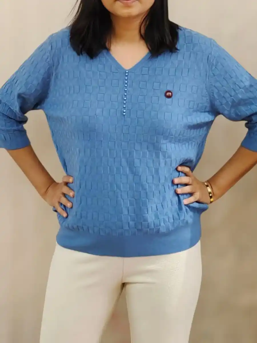 ModaFesta -elegant-cable-v-neck-top-blue