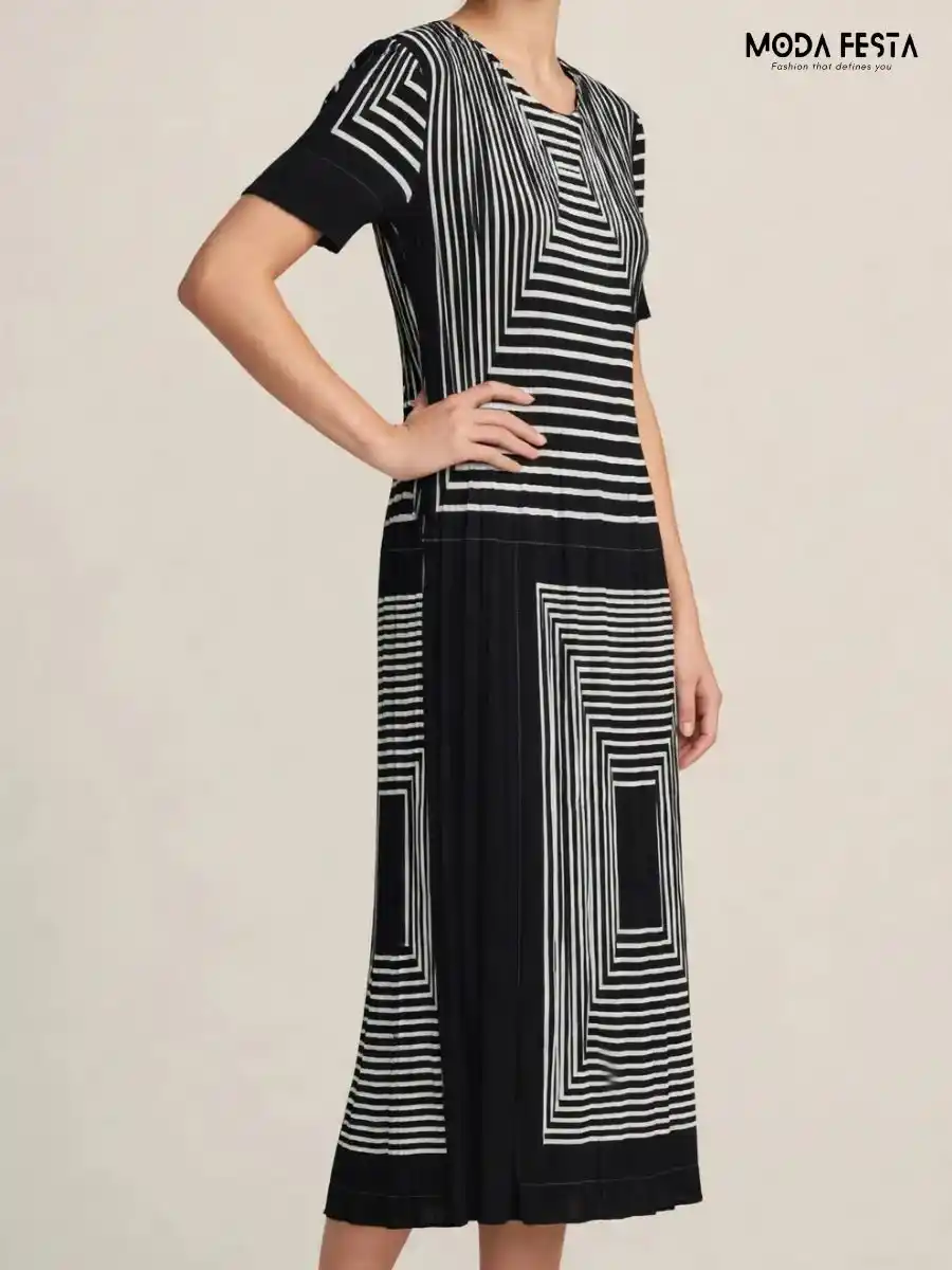 ModaFesta -geometric-print-pleated-midi-dress