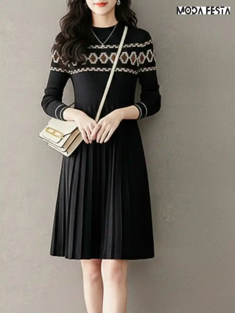 ModaFesta -elegant-knitted-a-line-pleated-dress-black