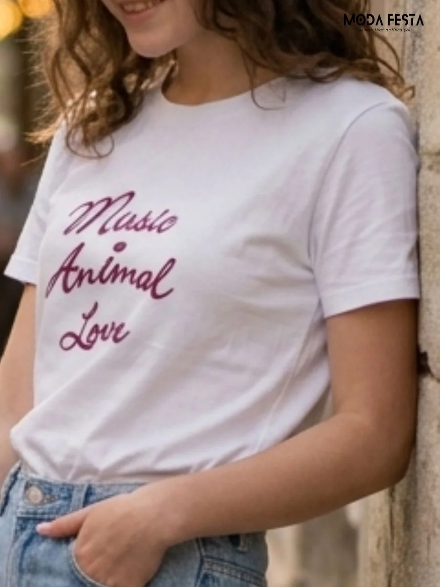 ModaFesta -minimal-embroidered-tshirt-white