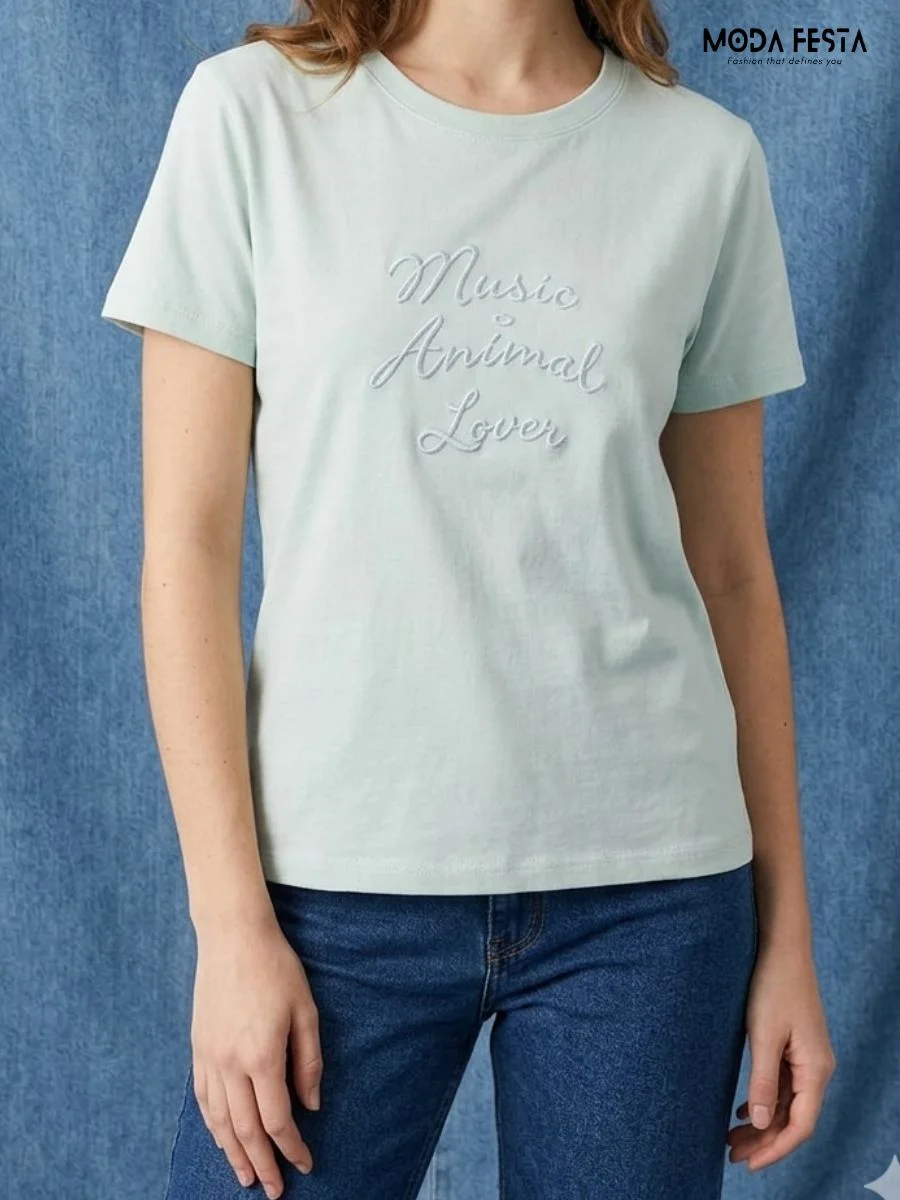 Minimal Embroidered Tshirt