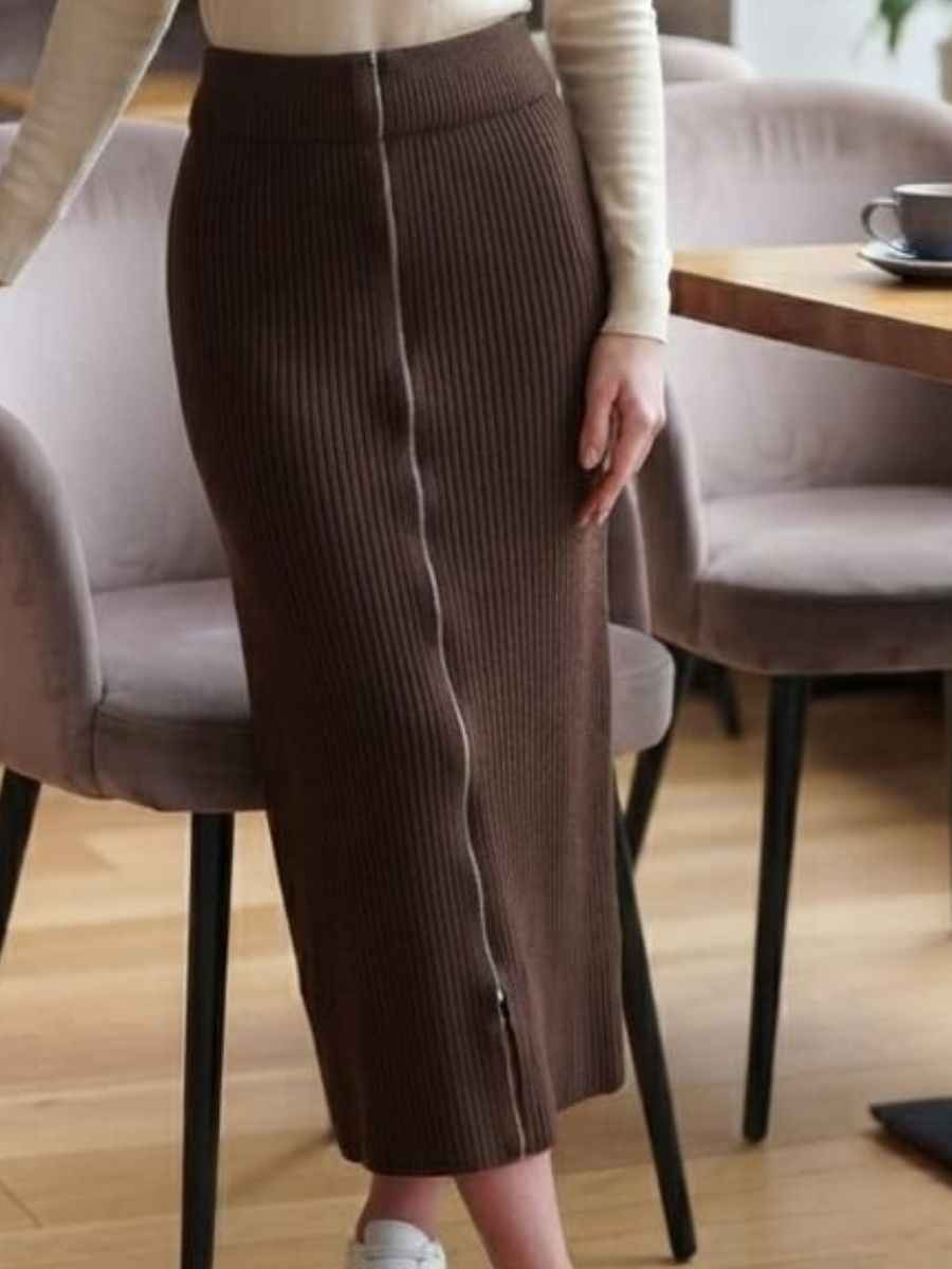 ModaFesta -brown-ribbed-knit-zipper-midi-skirt