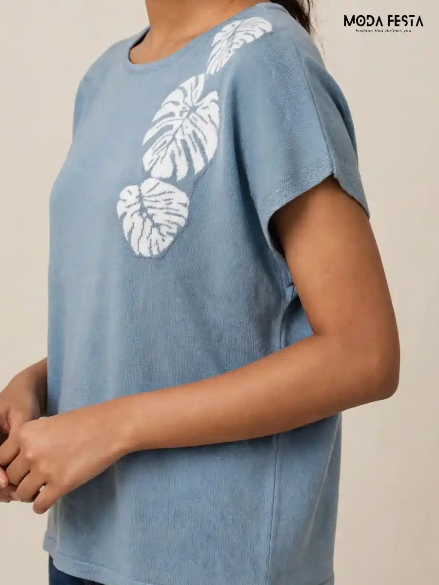 ModaFesta -dusty-blue-white-leaf-motif-short-sleeve-knit-top
