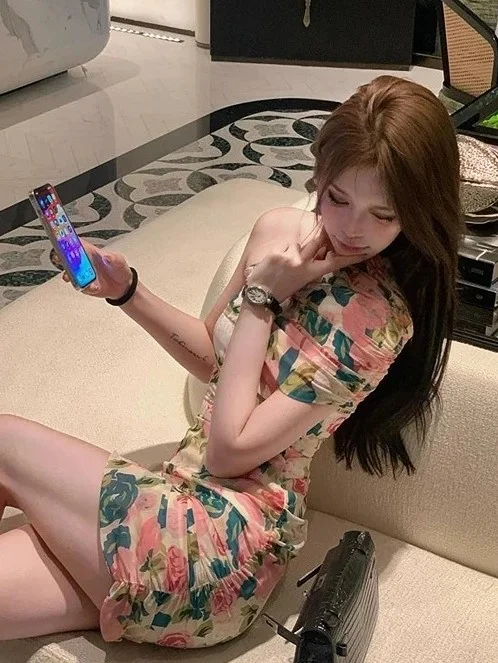 ModaFesta -floral-mini-bodycon-dress-