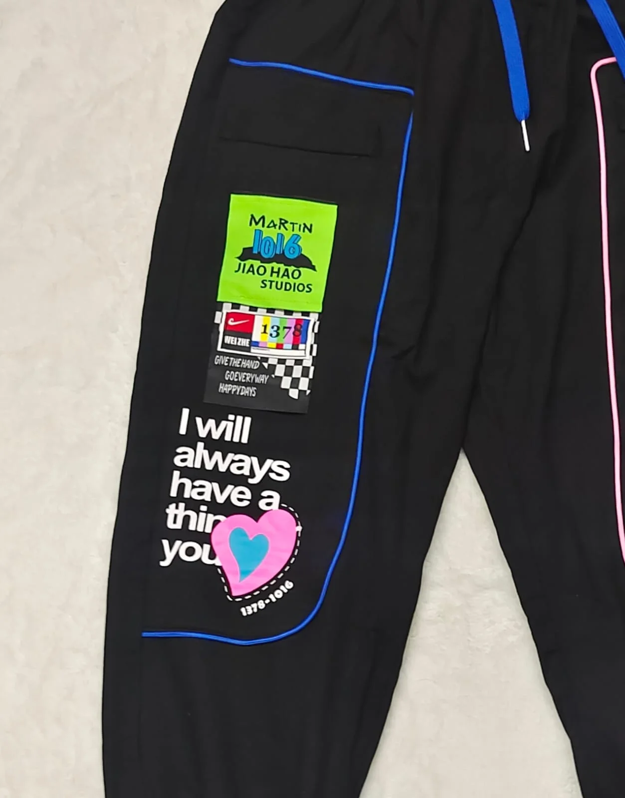 ModaFesta -black-printed-cargo-pant