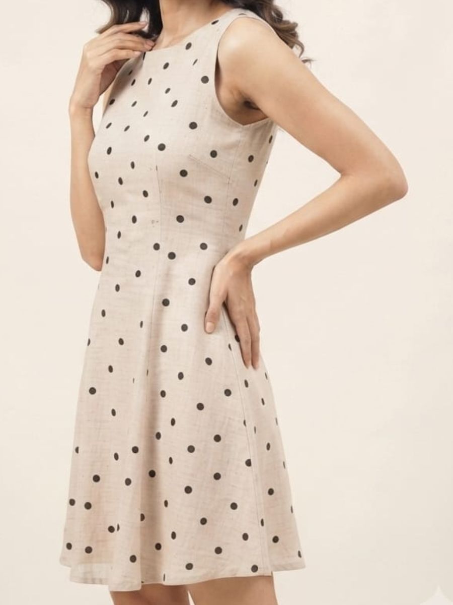 ModaFesta -knee-length-casual-a-line-dress-polka-dots-offwhite