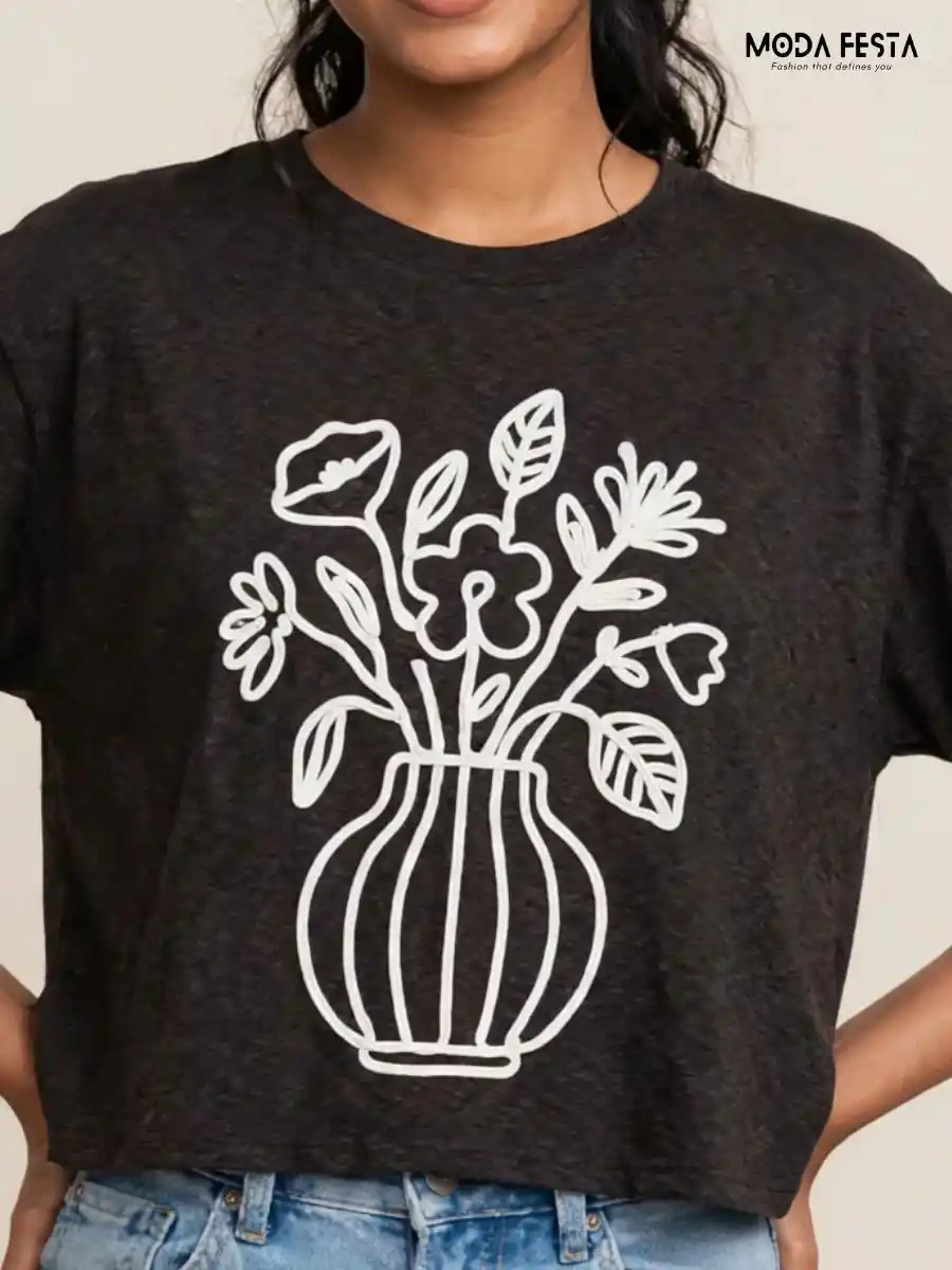 ModaFesta -minimalist-floral-outline-crop-tee