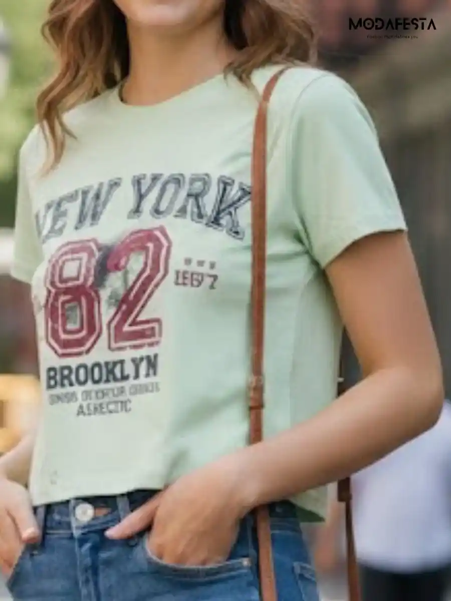ModaFesta -elegant-new-york-graphic-crop-t-shirt-green