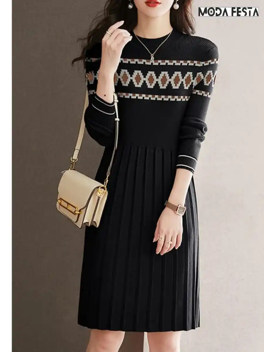 ModaFesta -elegant-knitted-a-line-pleated-dress-black