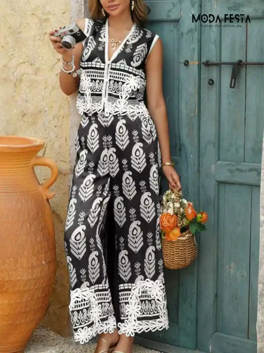 ModaFesta -styling-floral-lace-coord-set-black