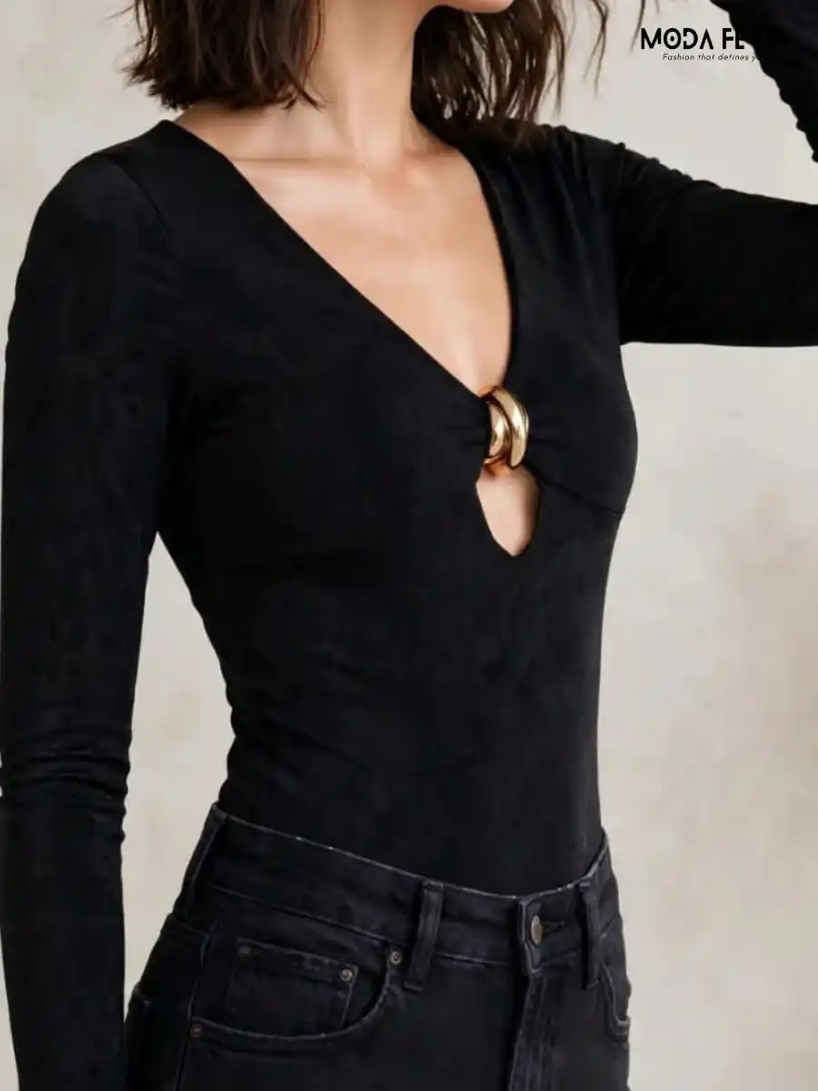 ModaFesta -black-metal-ring-accent-v-neck-top