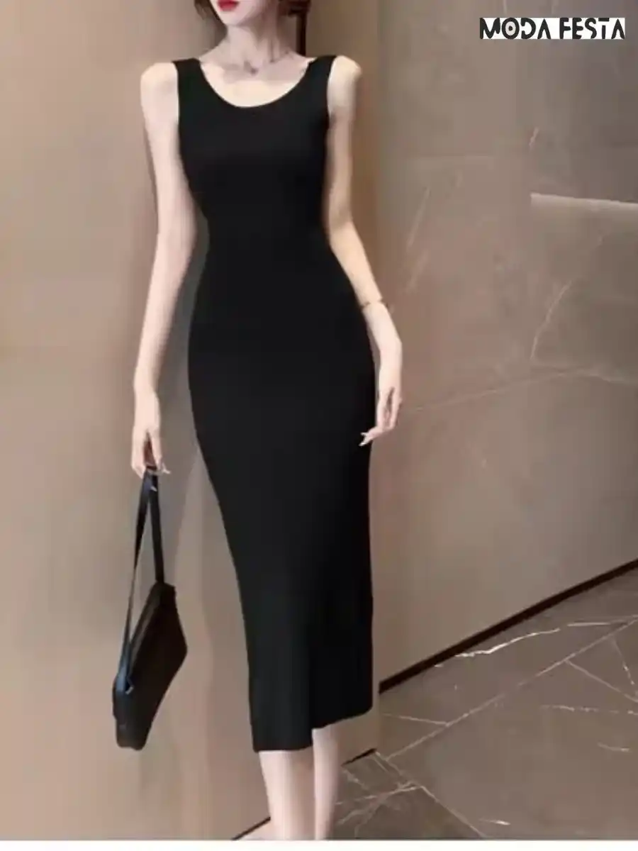 ModaFesta -elegant-back-styling-knit-dress-black