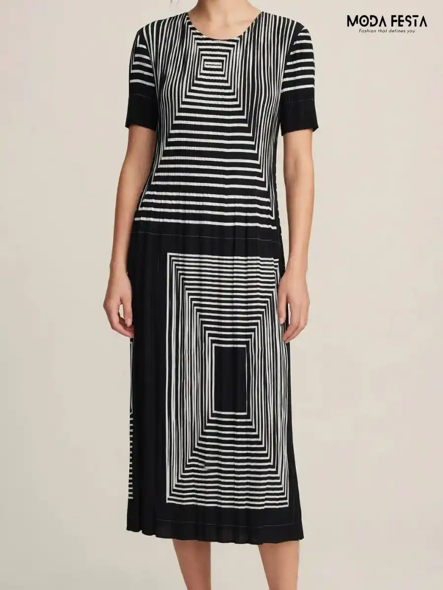 Geometric Print Pleated Midi Dress