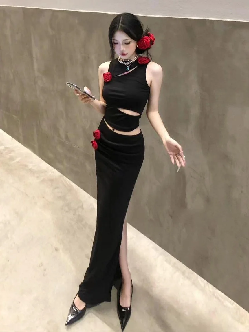 ModaFesta - black-two-piece-set-red-rose